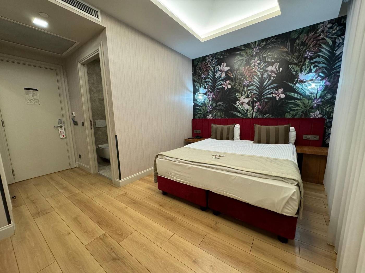The-Beyaz-Saray-Hotel-Room-33