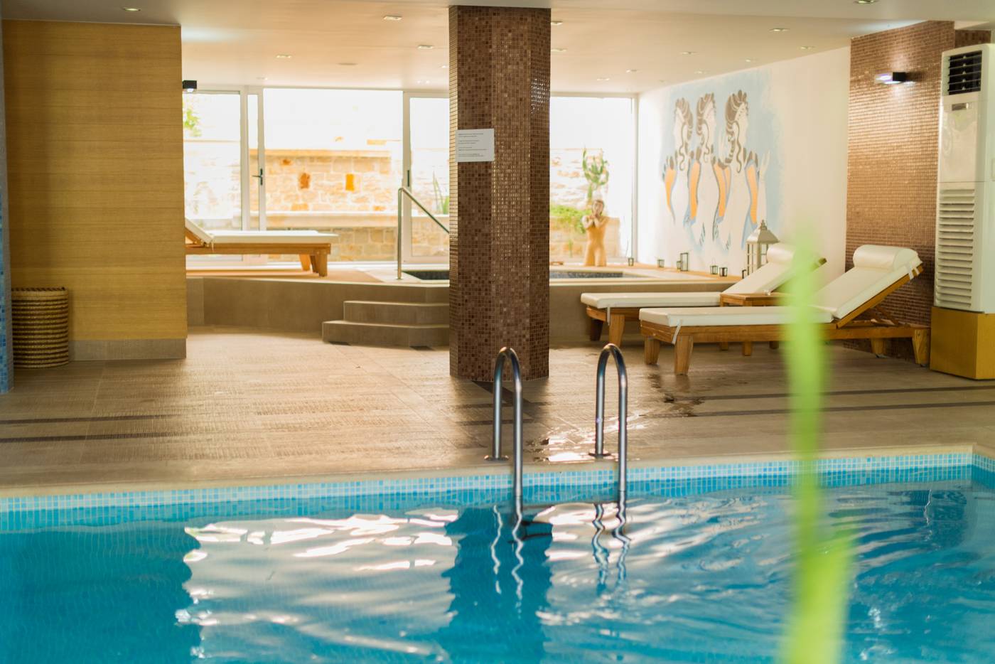 Macaris-Suites-and-Spa-Sports-and-Entertainment-44