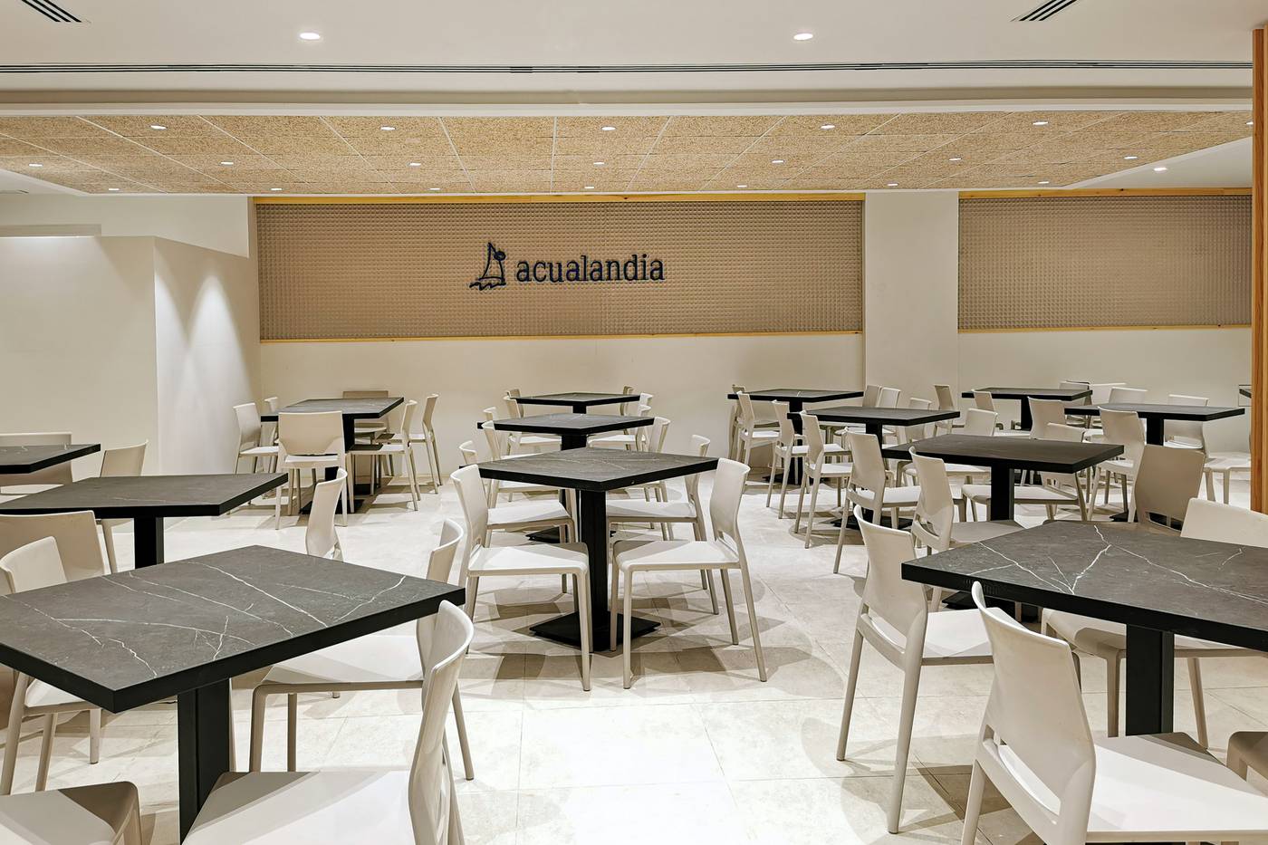 Acualandia-Restaurant-36