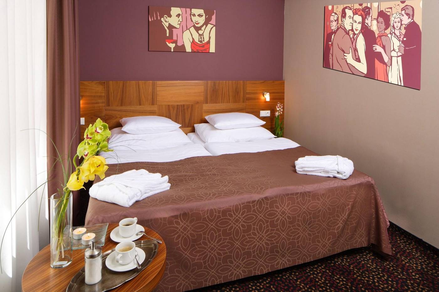 Hotel-1-Republic-Hotel-Room-4