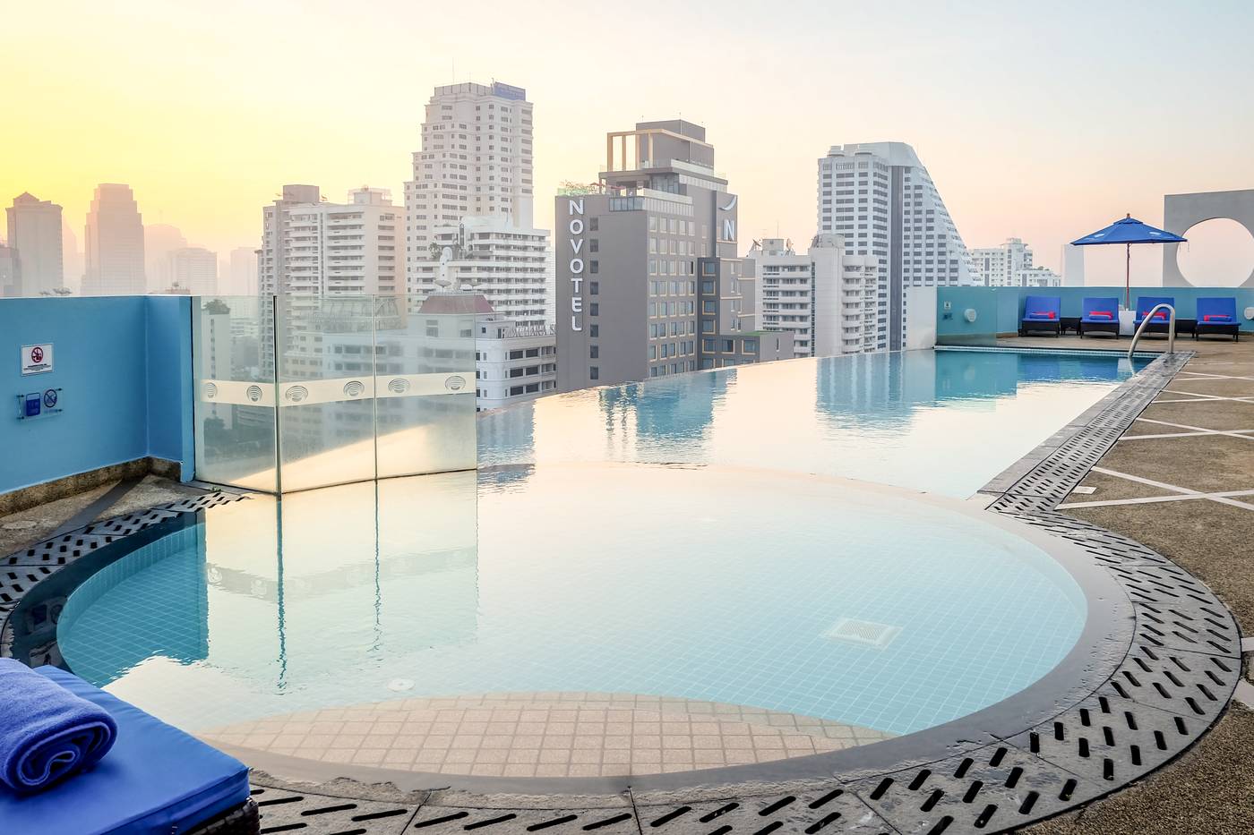 Shama-Sukhumvit-Bangkok-Pool-44