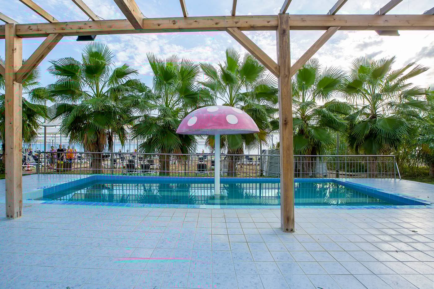 Jadore-Deluxe-Hotel---Spa-Pool-15