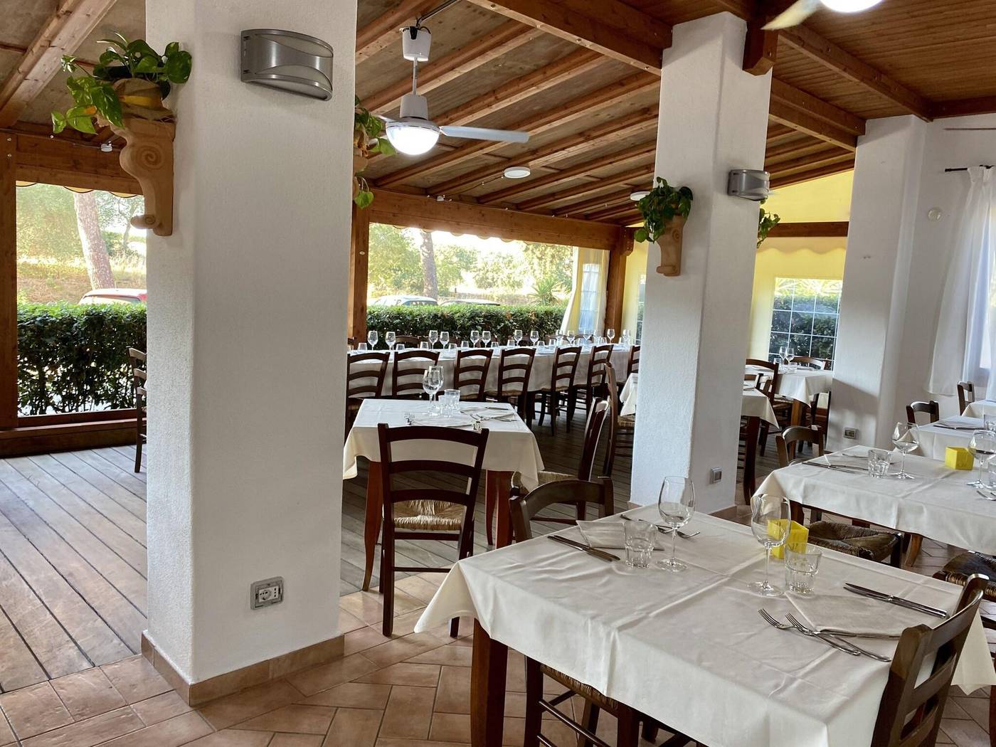 Hotel-Le-Querciolaie-dei-Ricci-Restaurant-4