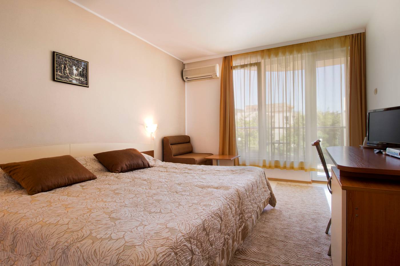 Family-Hotel-Venera-Room-25