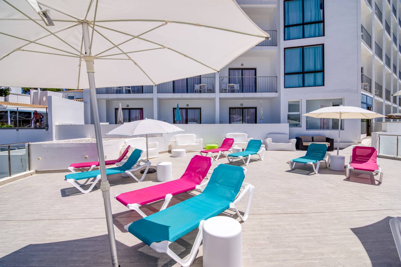 2U-Playa-Santandria-Beach-Hotel-Terrace-49