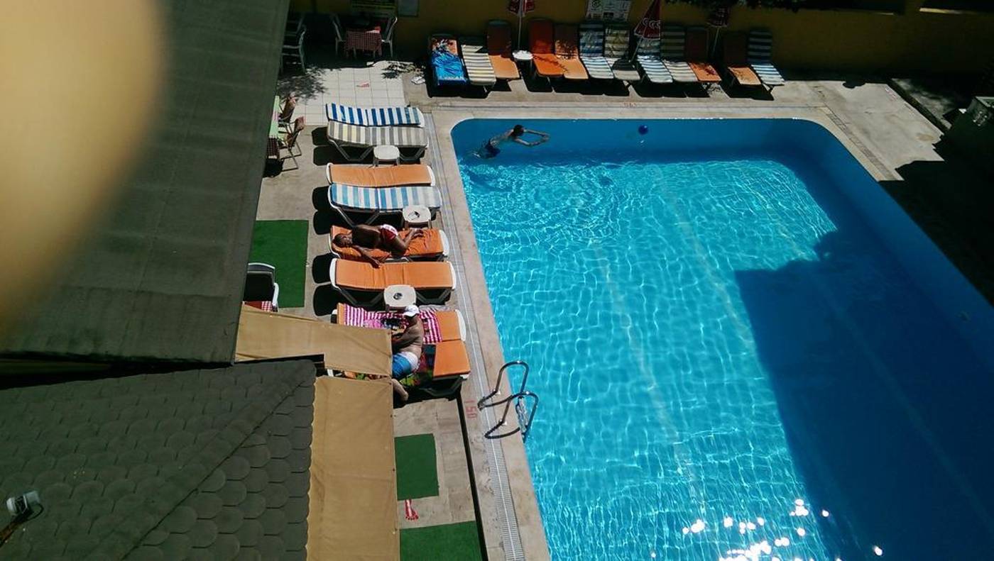 Club-Sunset-Apart-General-view-6