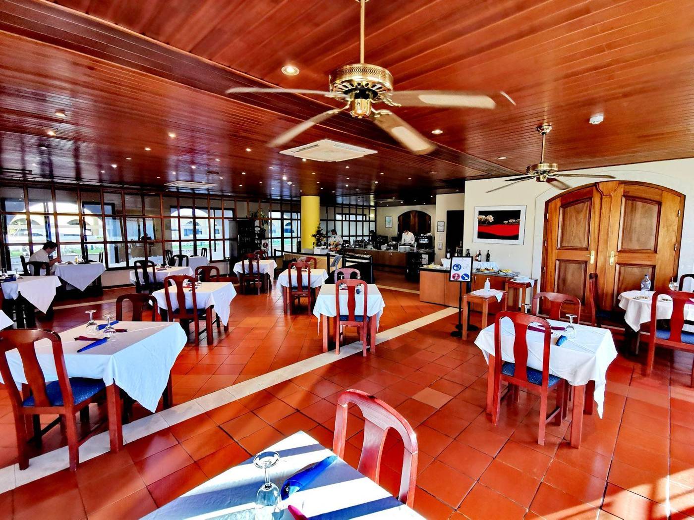 Dom-Fernando-Restaurant-26