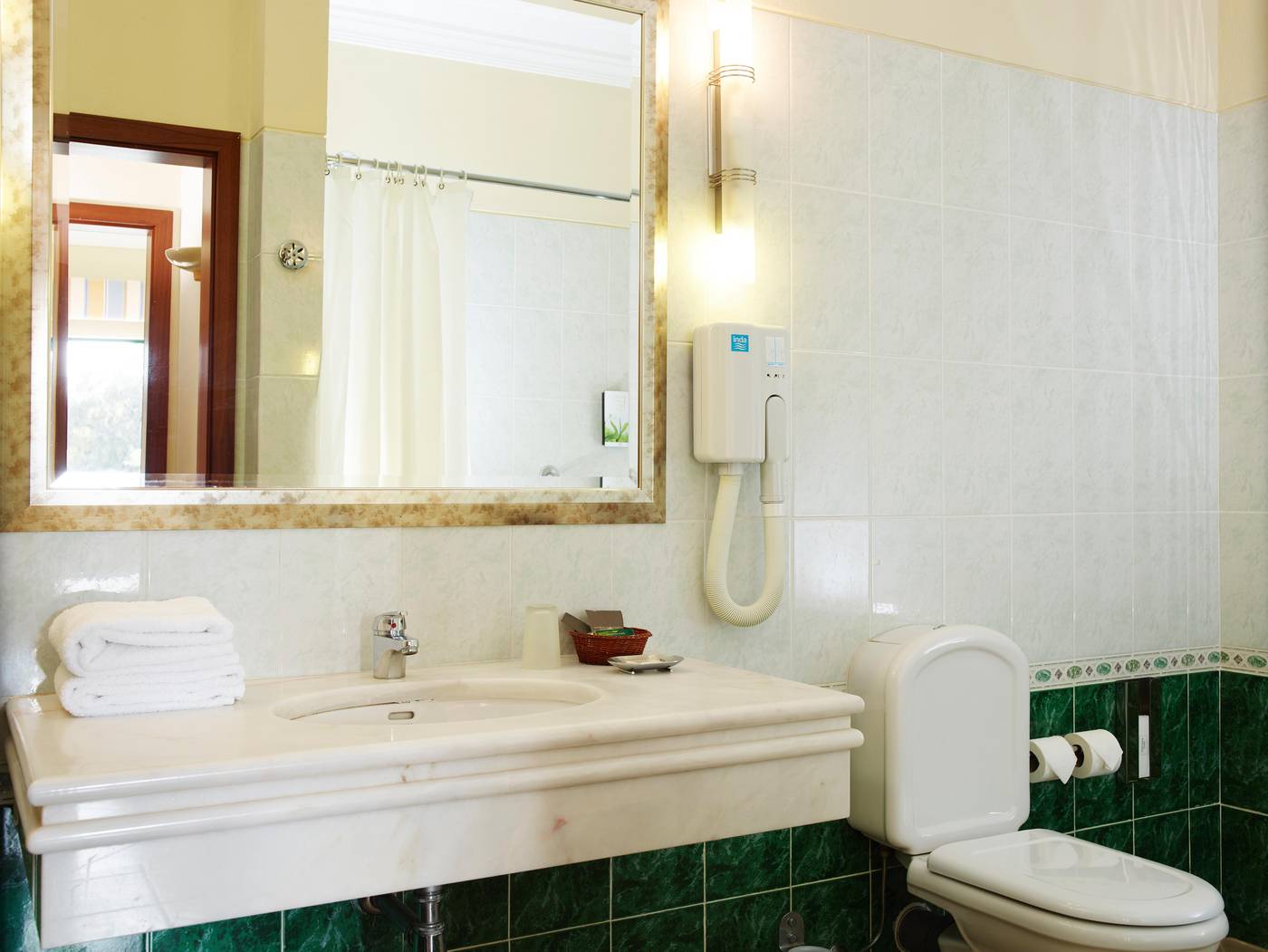 Formosa-Park-Apartment-Hotel-Room-16