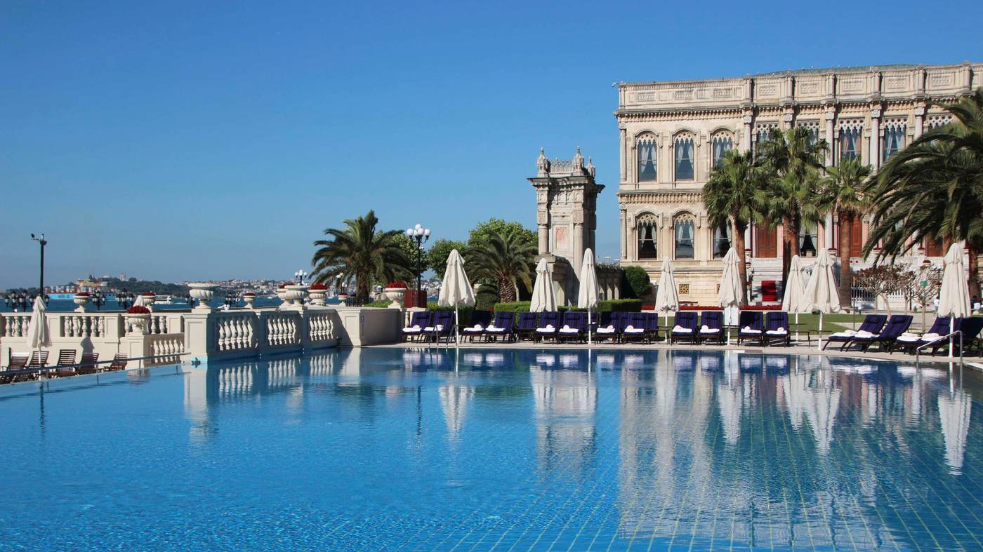 Ciragan-Palace-Kempinski-Istanbul-Pool-124