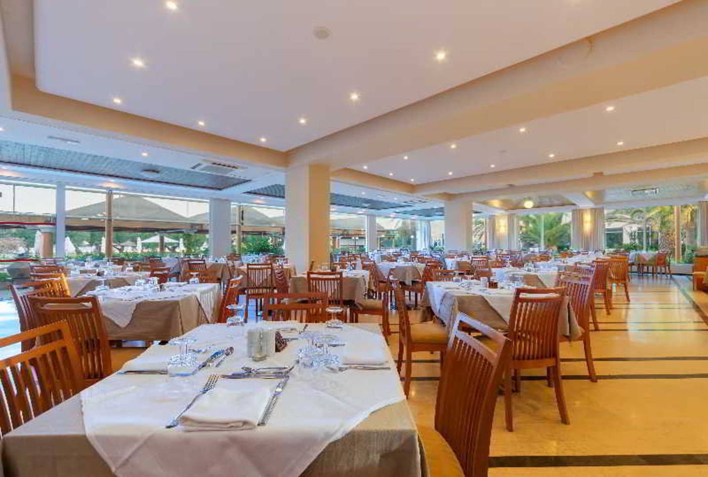 Apollo-Beach-Restaurant-37