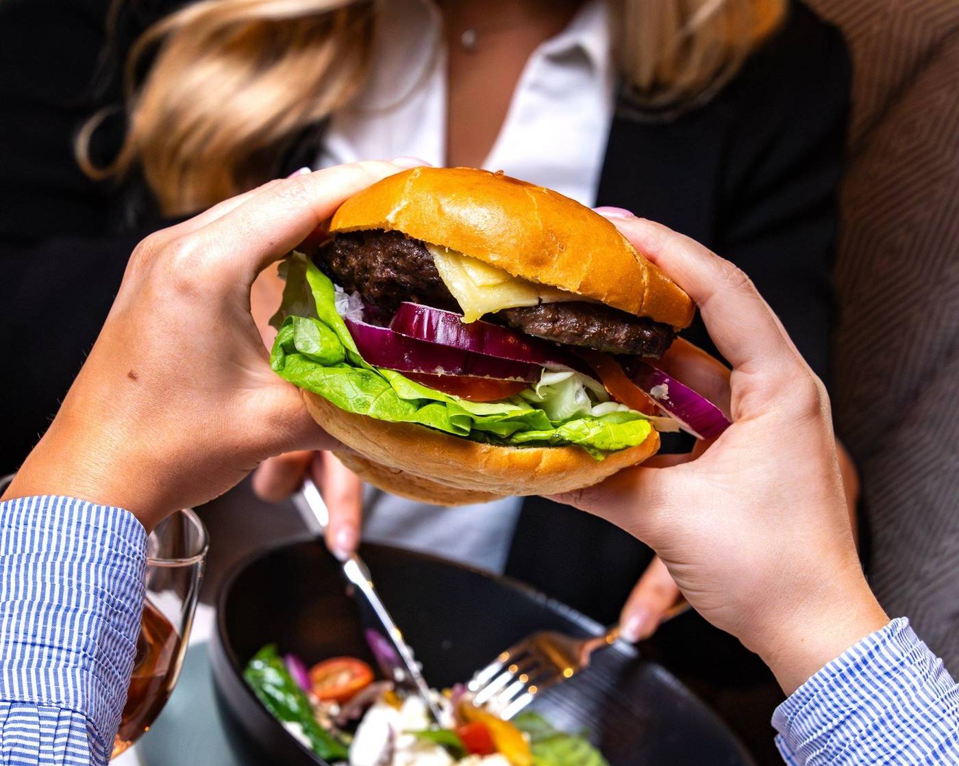 Crowne-Plaza-Dublin-Airport-Restaurant-48