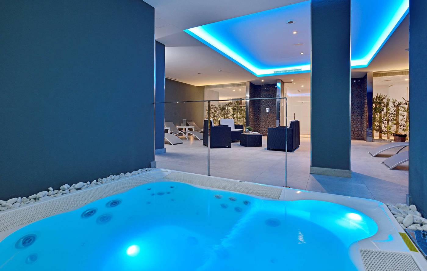 Sol-Torremolinos-Don-Pablo-Sports-and-Entertainment-82