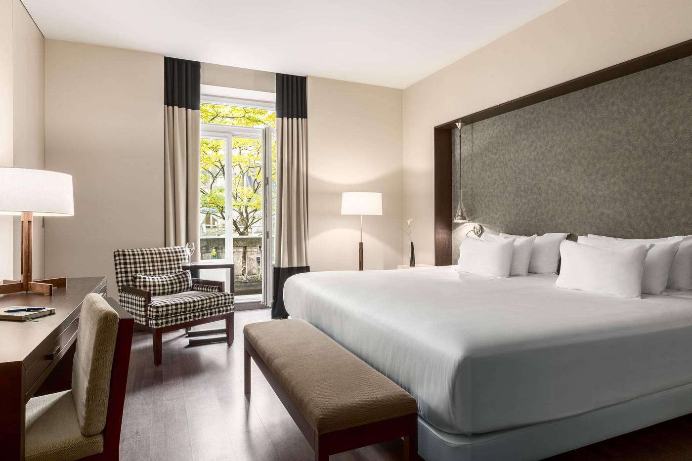 NH-Collection-Brussels-Centre-Room-21