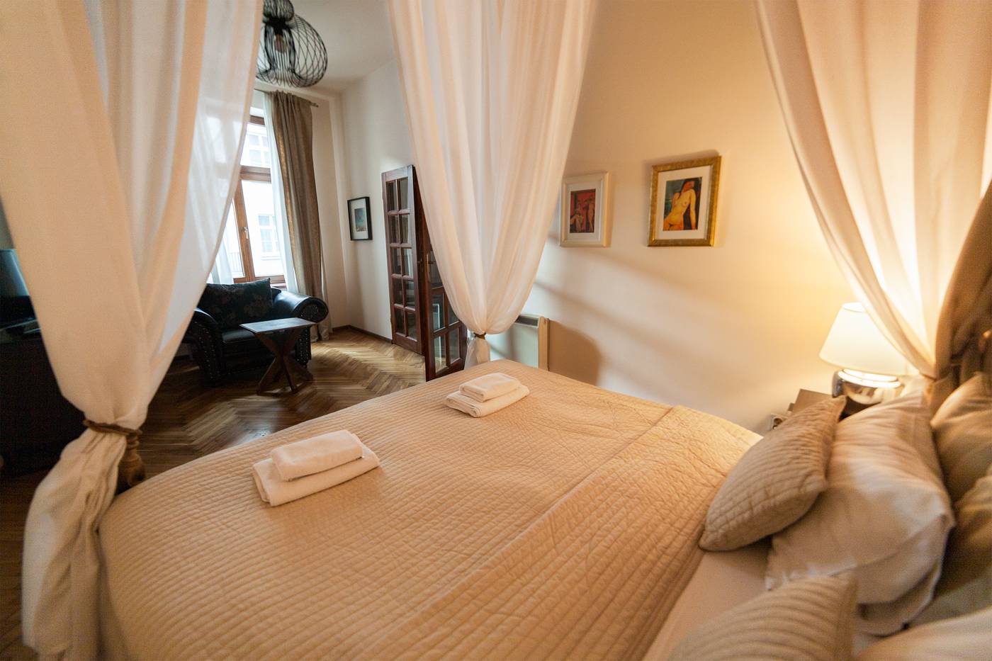 Lounge-Apartments-Room-29