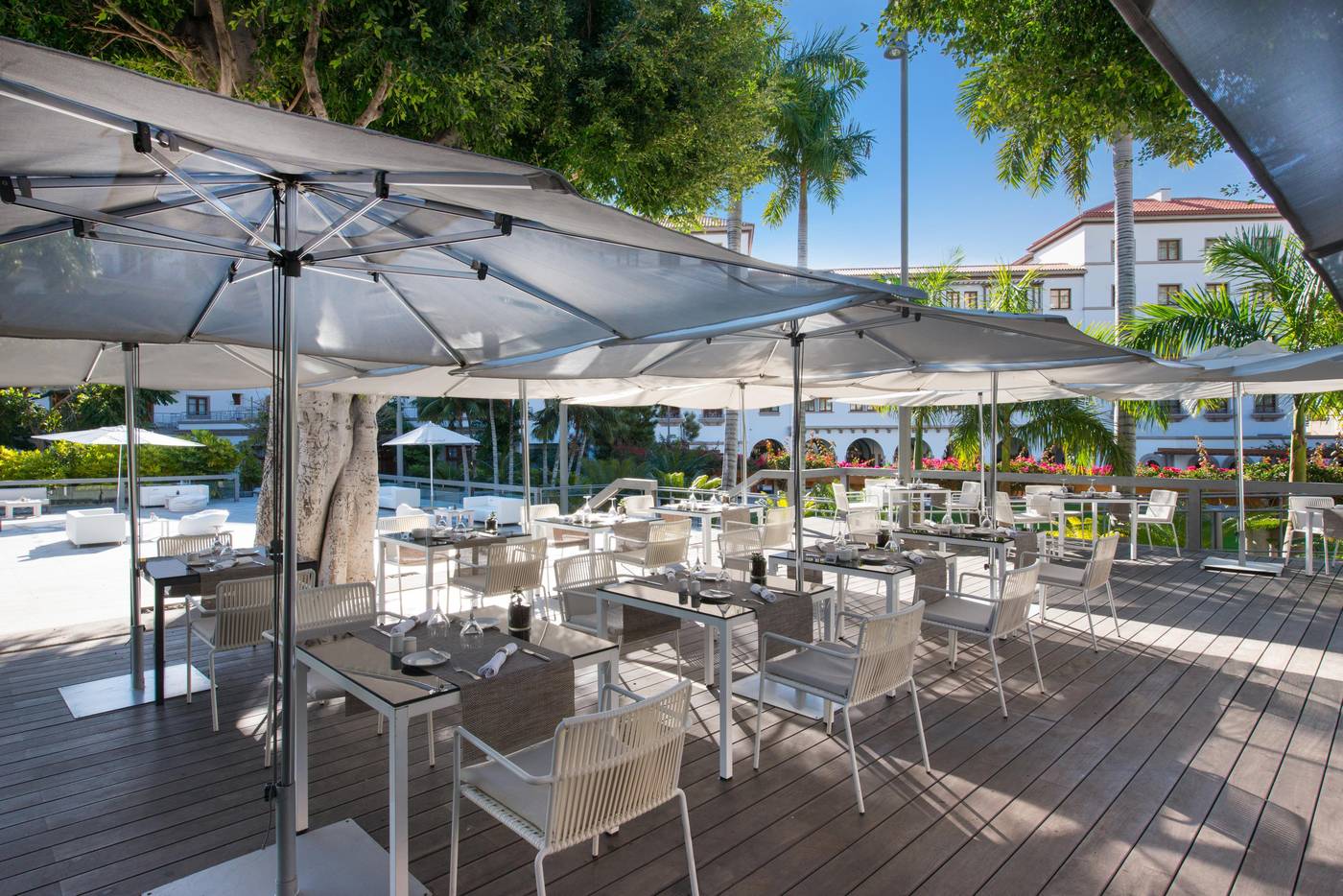 IBEROSTAR-Grand-Hotel-Mencey-Bar-19