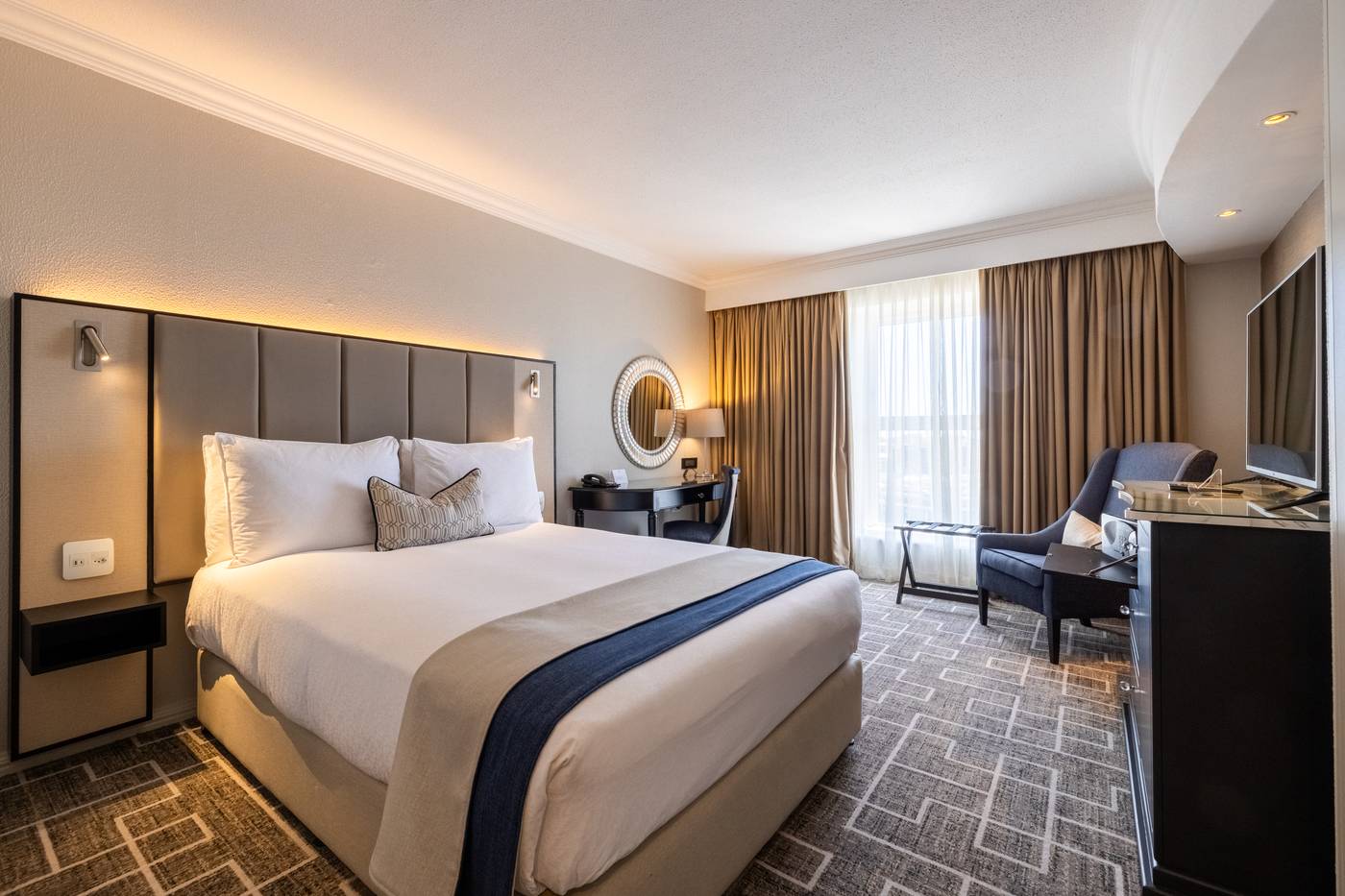 Southern-Sun-The-Cullinan-Room-28