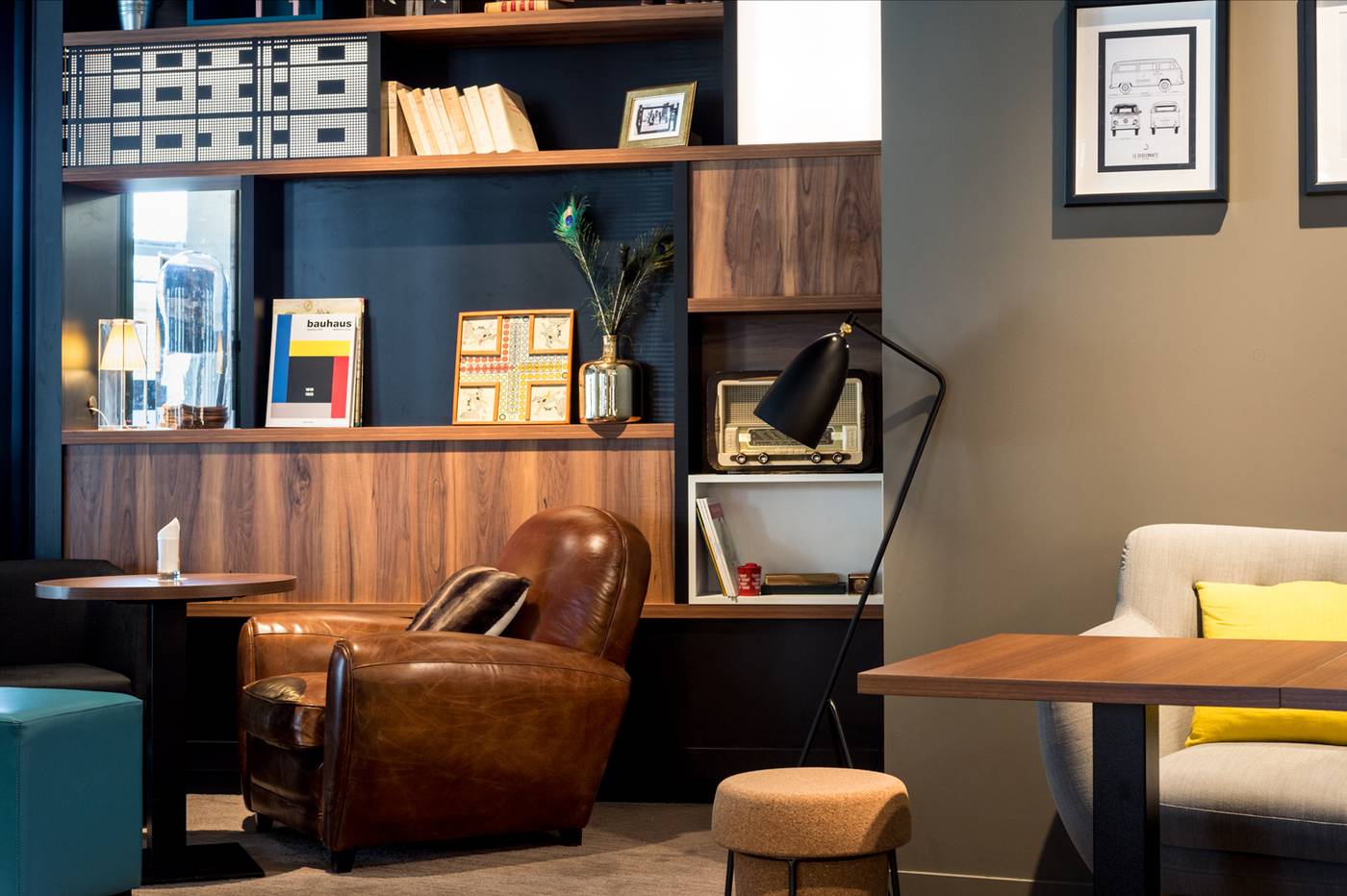 L-elysee-Val-D-europe-Bar-17