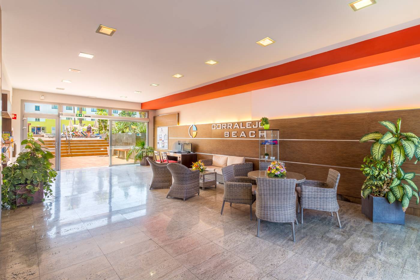 Hotel-LIVVO-Corralejo-Beach-Lobby-63