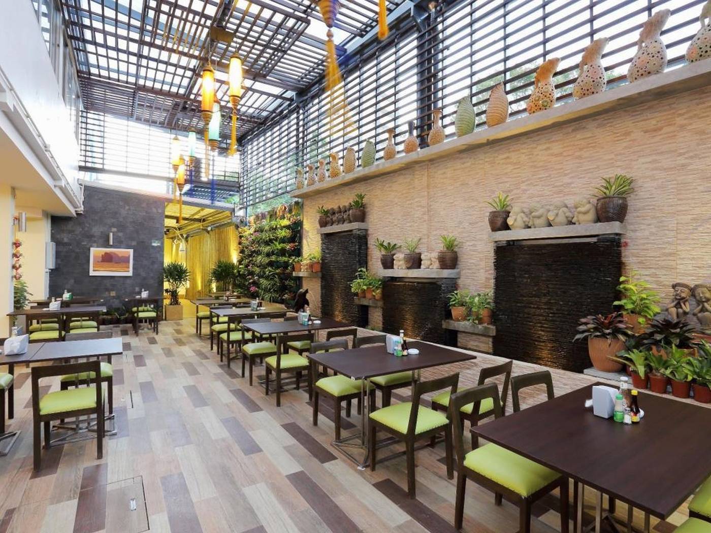 ON-Hotel-Phuket-Restaurant-34