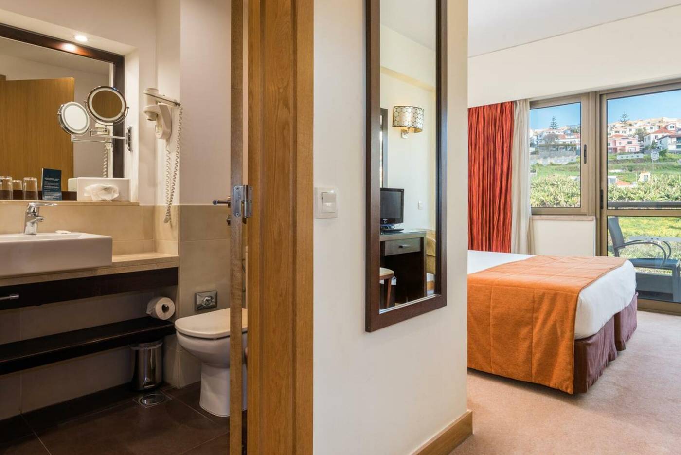 TUI-Blue-Gardens-Adults-Only-Savoy-Signature-Room-24