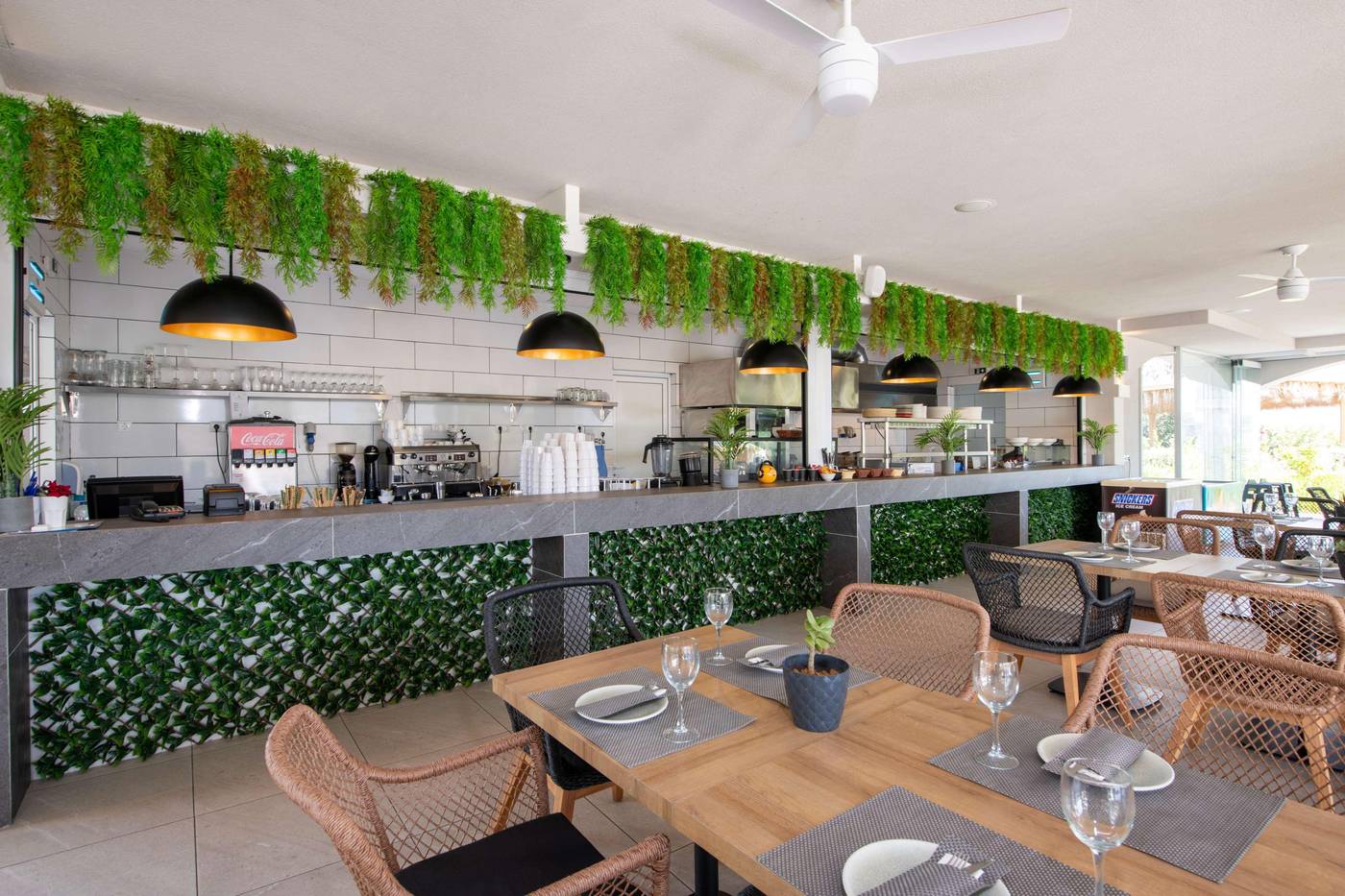 Anemos-Luxury-Grand-Resort-Restaurant-54