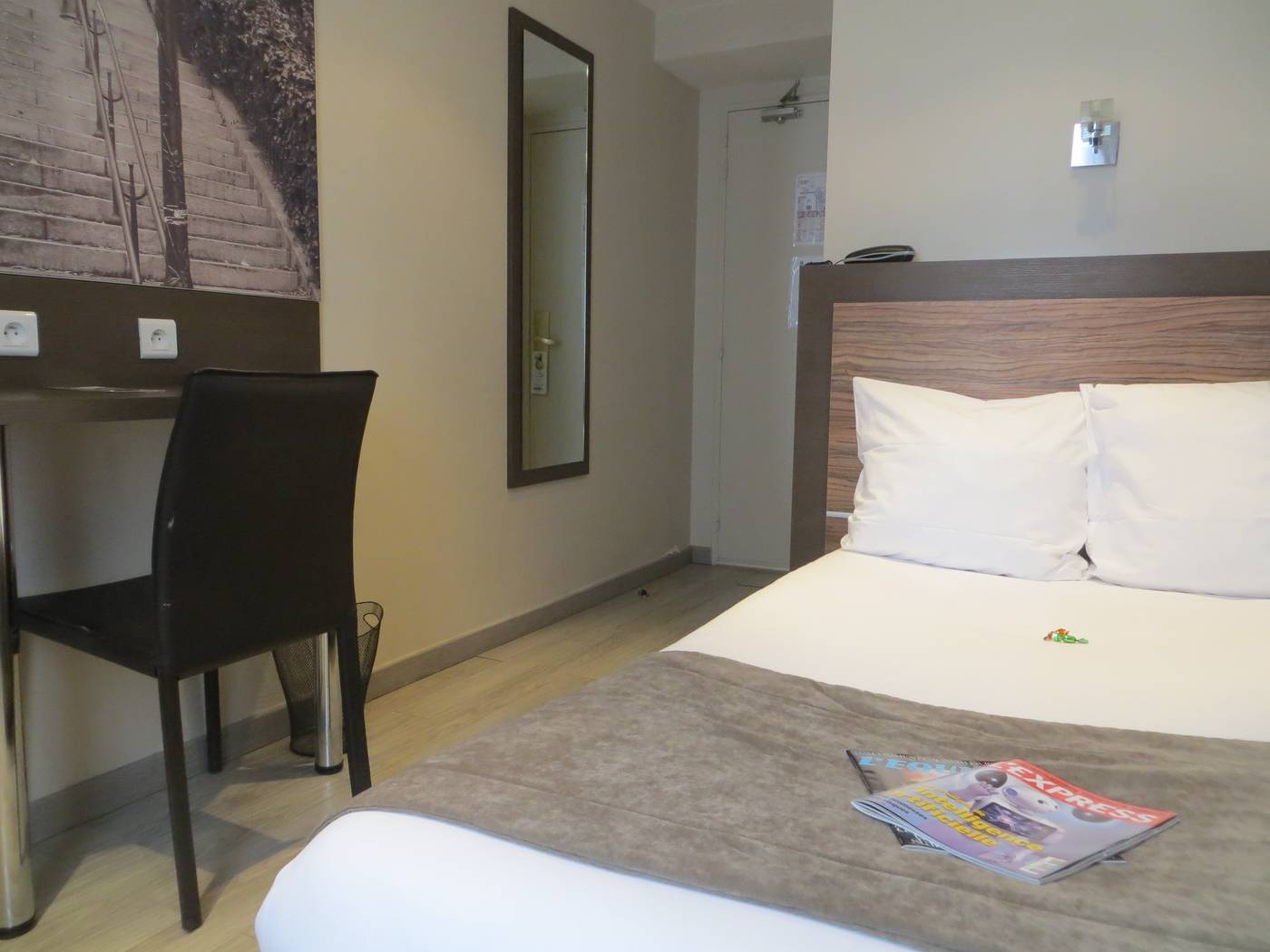 Comfort-Hotel-Lamarck-Room-25