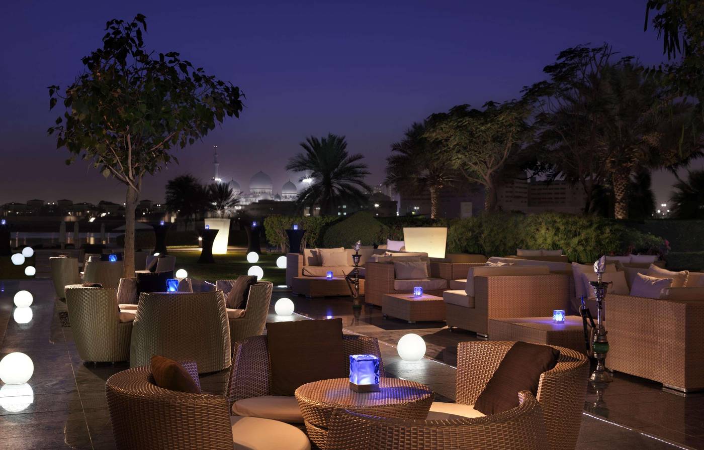 Fairmont-Bab-Al-Bahr-Bar-58