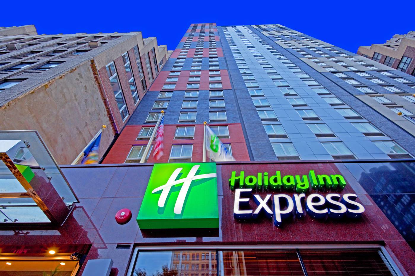 Holiday-Inn-Express-New-York-City-Times-Square-General-view-9