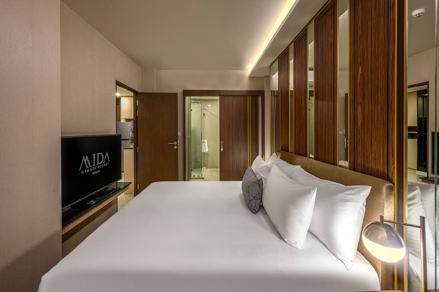 MIDA-Grande-Resort-Phuket-Room-49