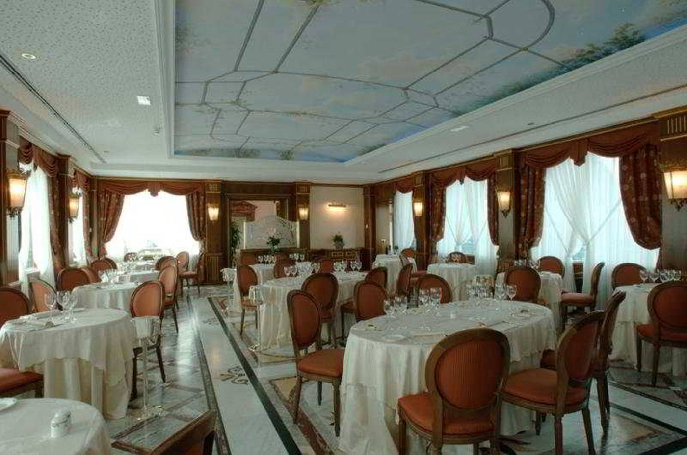 Andreola-Central-Hotel-Restaurant-16