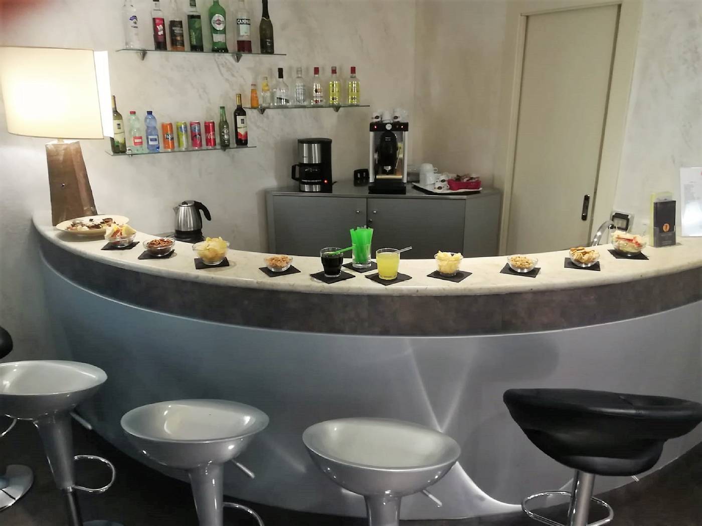 Hotel-Aphrodite-Bar-10