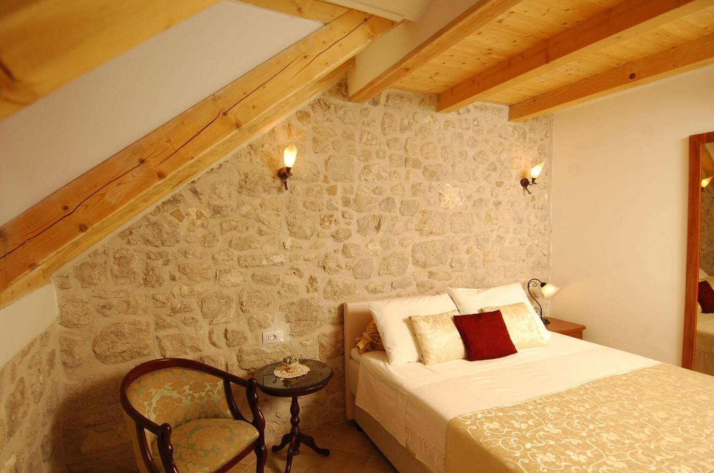 Hotel-Villa-Sigurata-Room-9