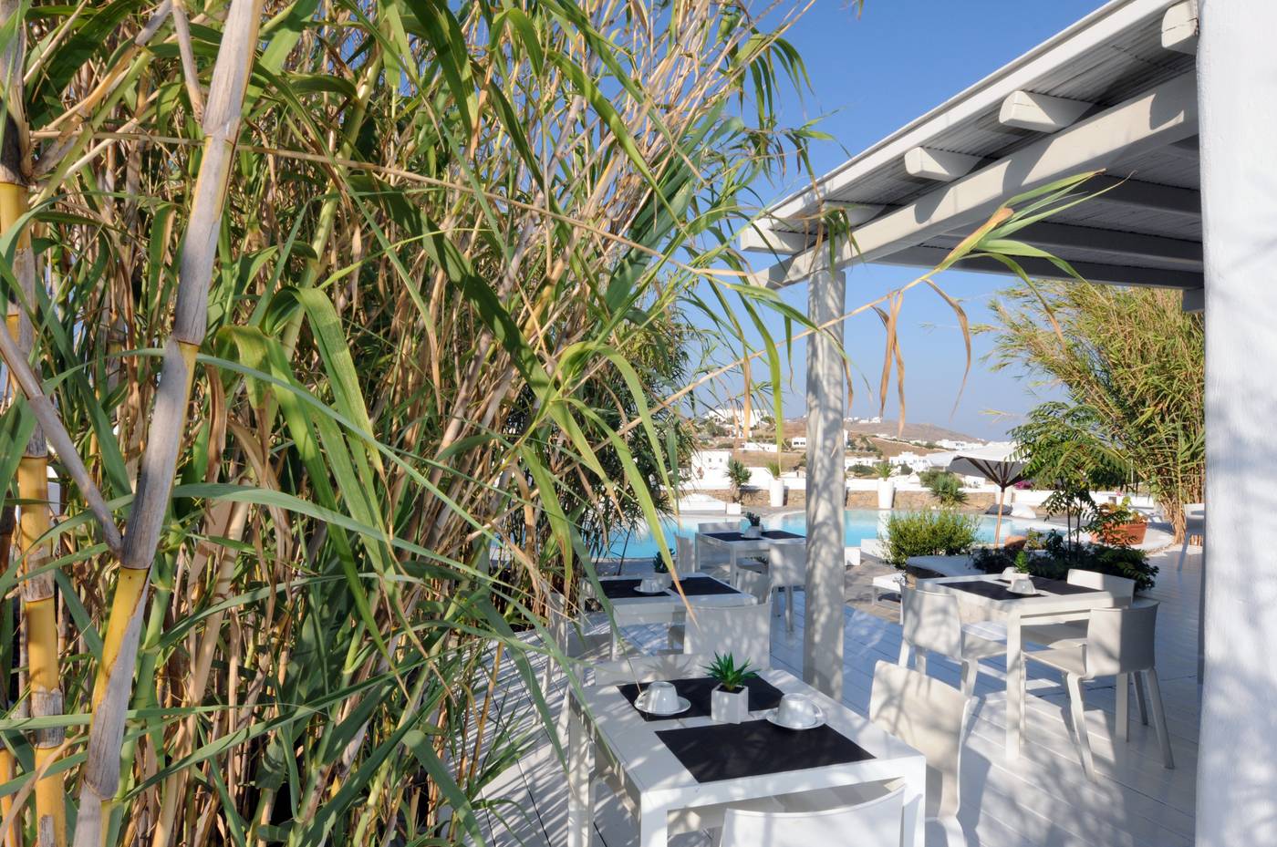 Ostraco-Luxury-Suites-Restaurant-9