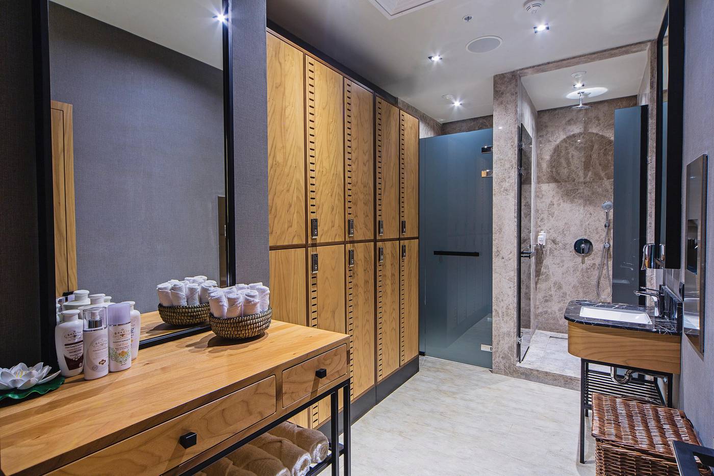 Arts-Hotel-Istanbul-Sports-and-Entertainment-44