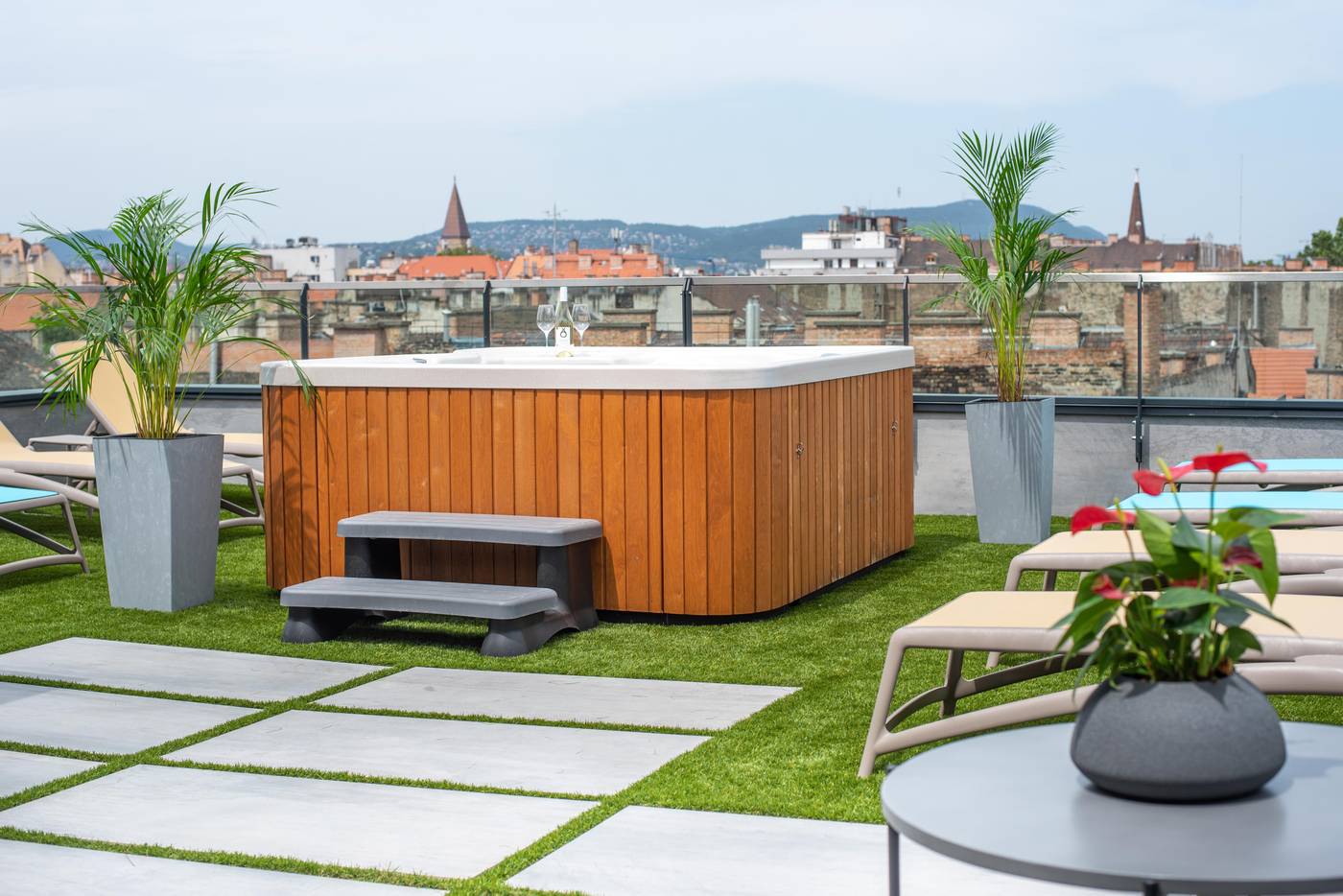 Onyx-Luxury-Hotel-Budapest-Terrace-67