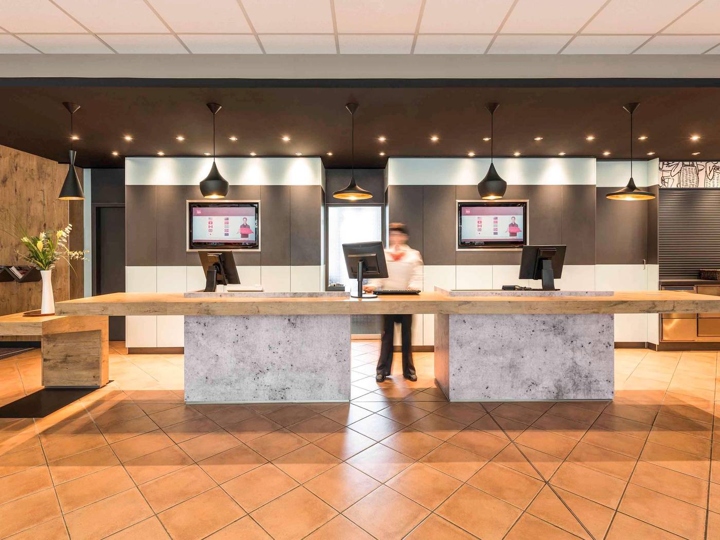 ibis-Muenchen-Parkstadt-Schwabing-General-view-7