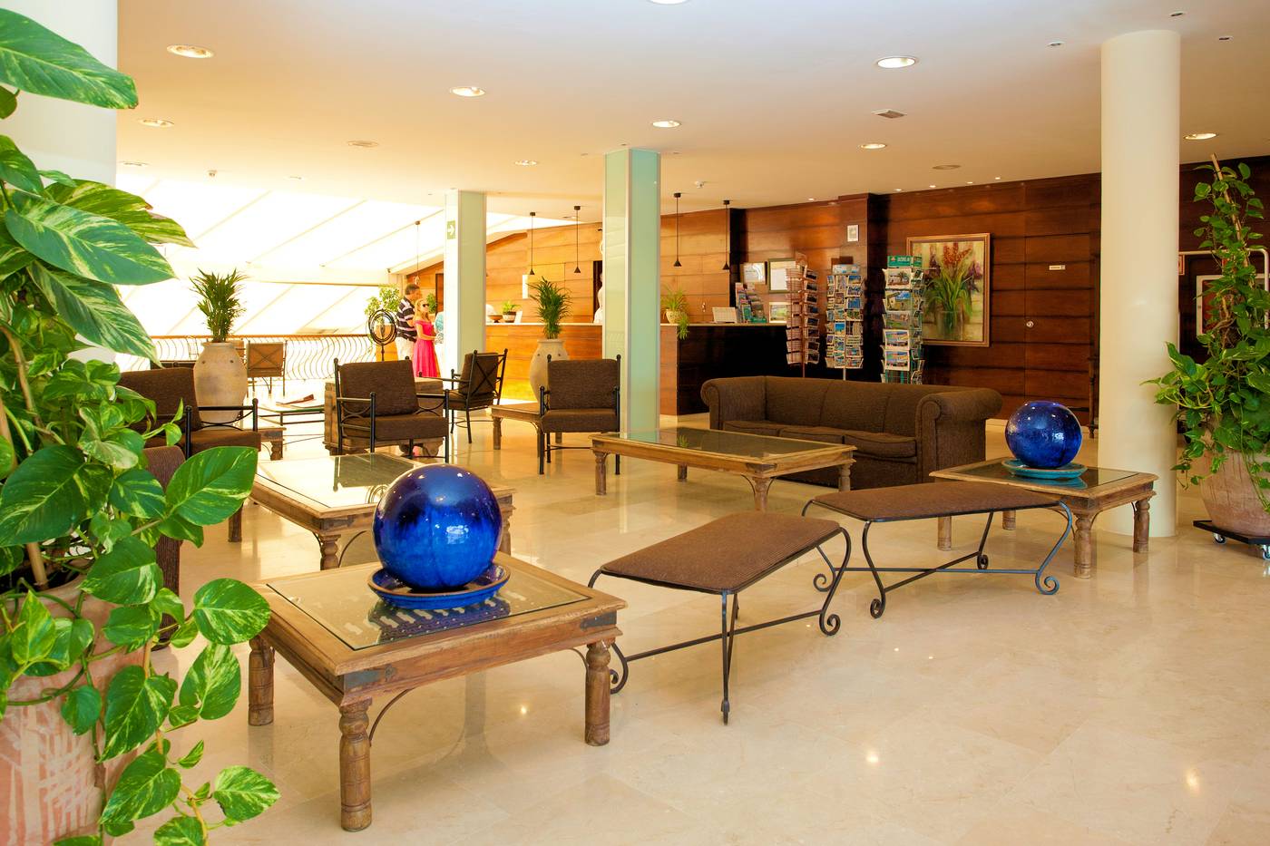 SBH-Royal-M----nica-Lobby-23