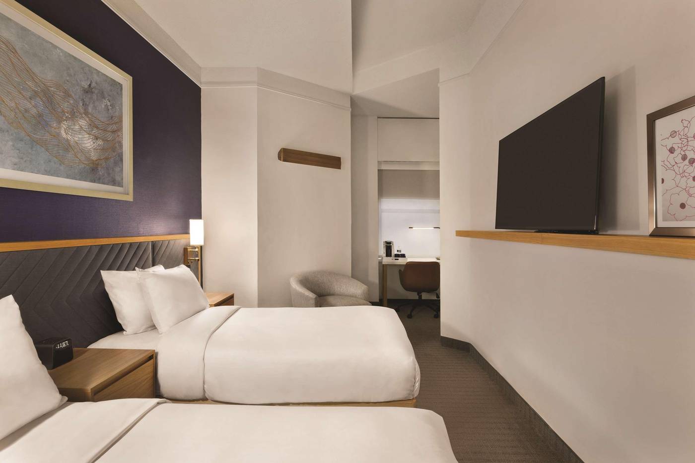 Radisson-Hotel-New-York-Wall-Street-Room-2