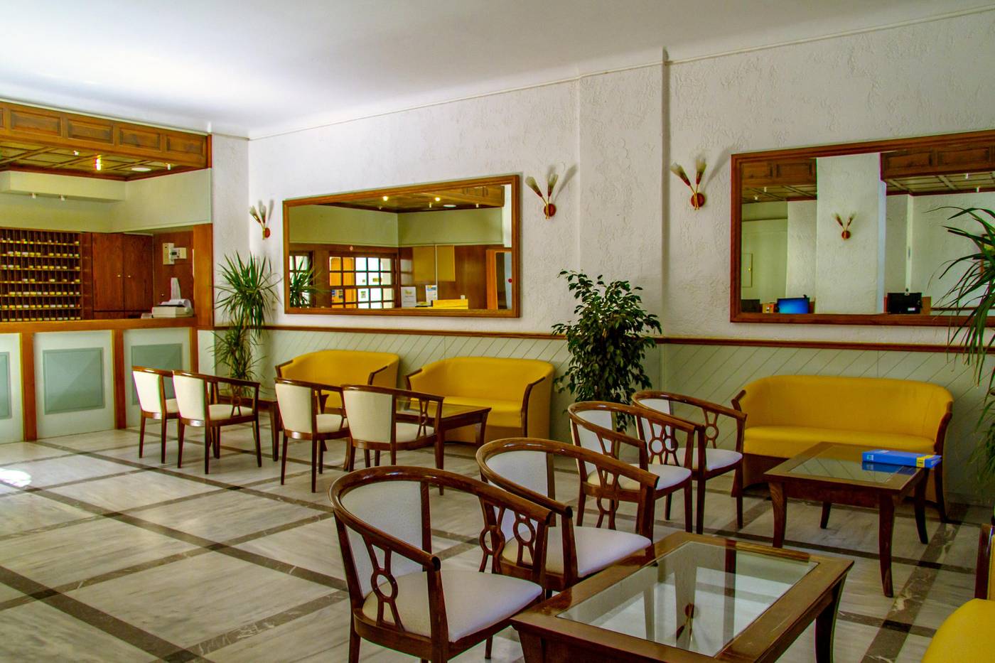 Club-Lyda-Hotel-Lobby-39