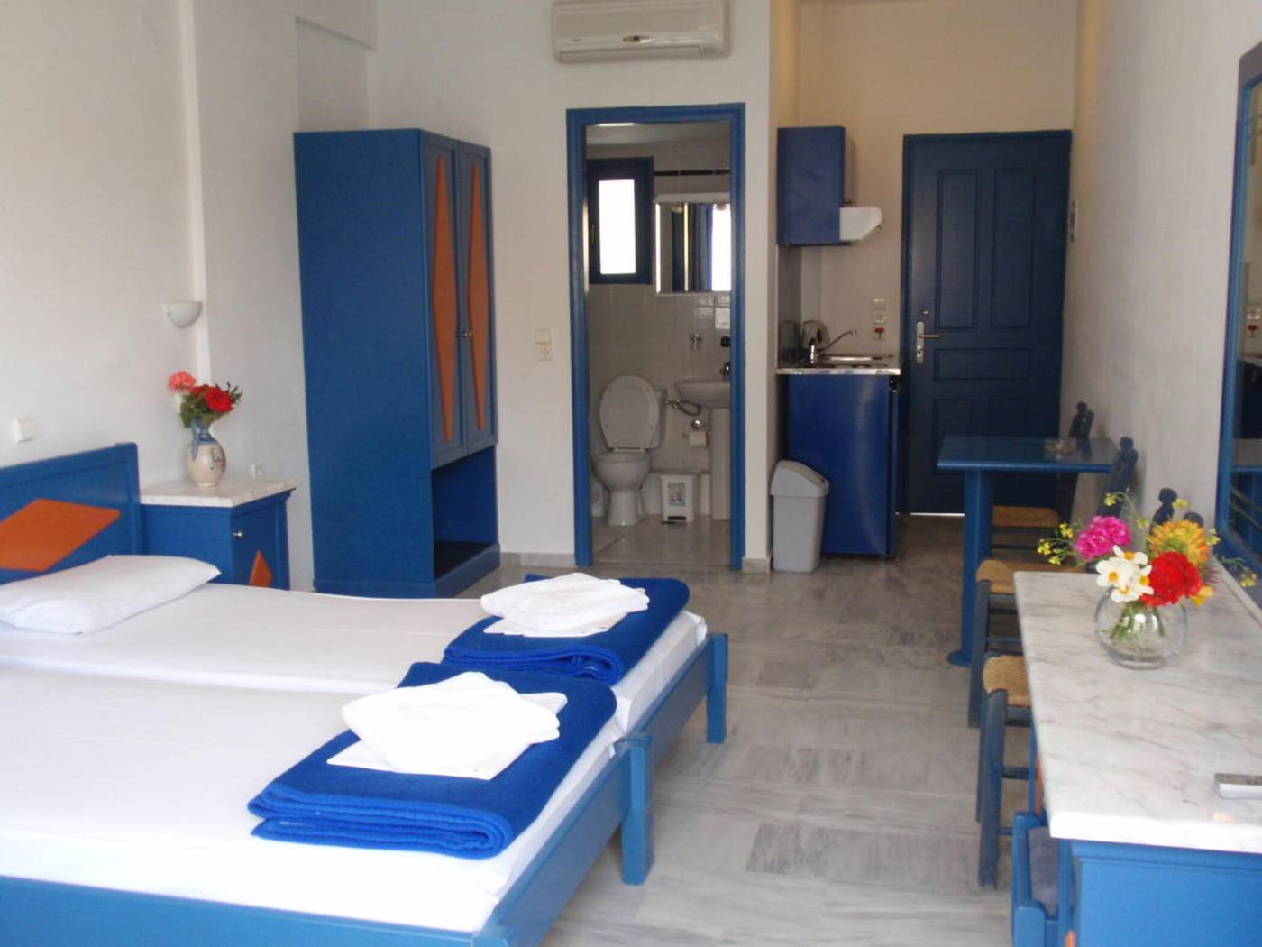 Leonidas-Room-19