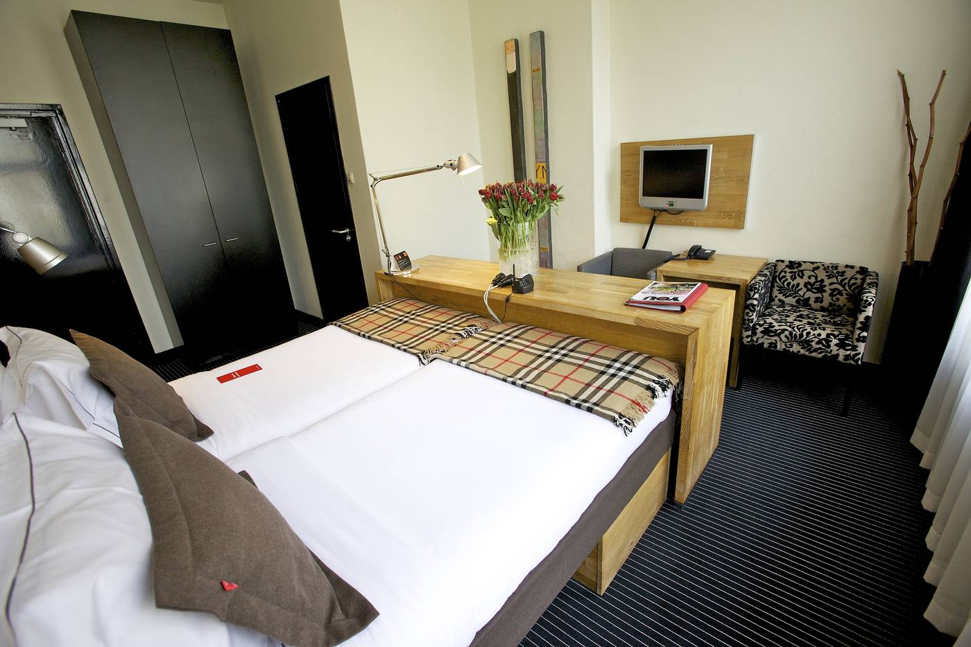 Catalonia-Vondel-Amsterdam-Room-27
