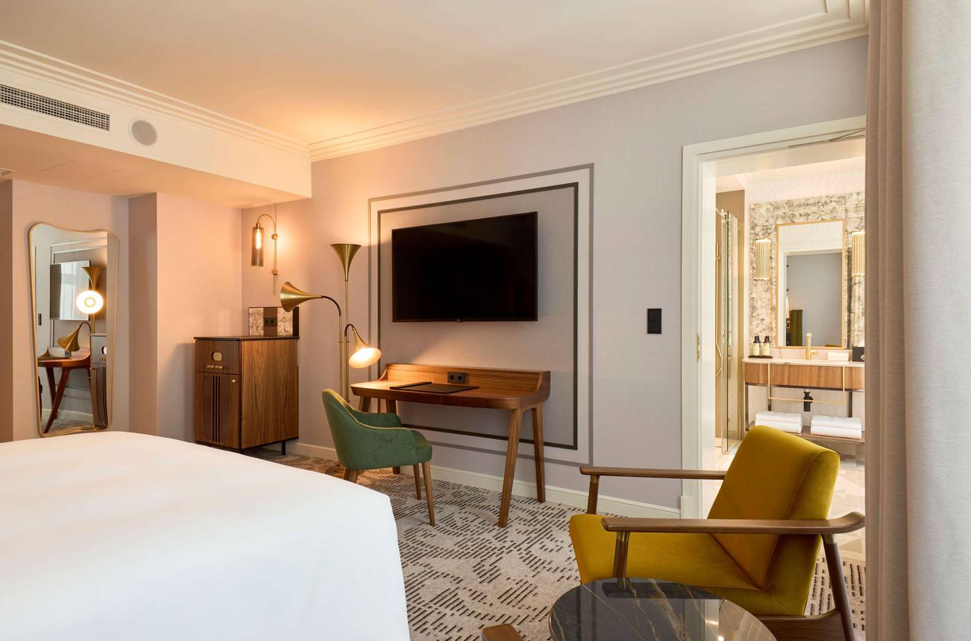 Hotel-Saski-Krakow--Curio-collection-by-Hilton-Room-32