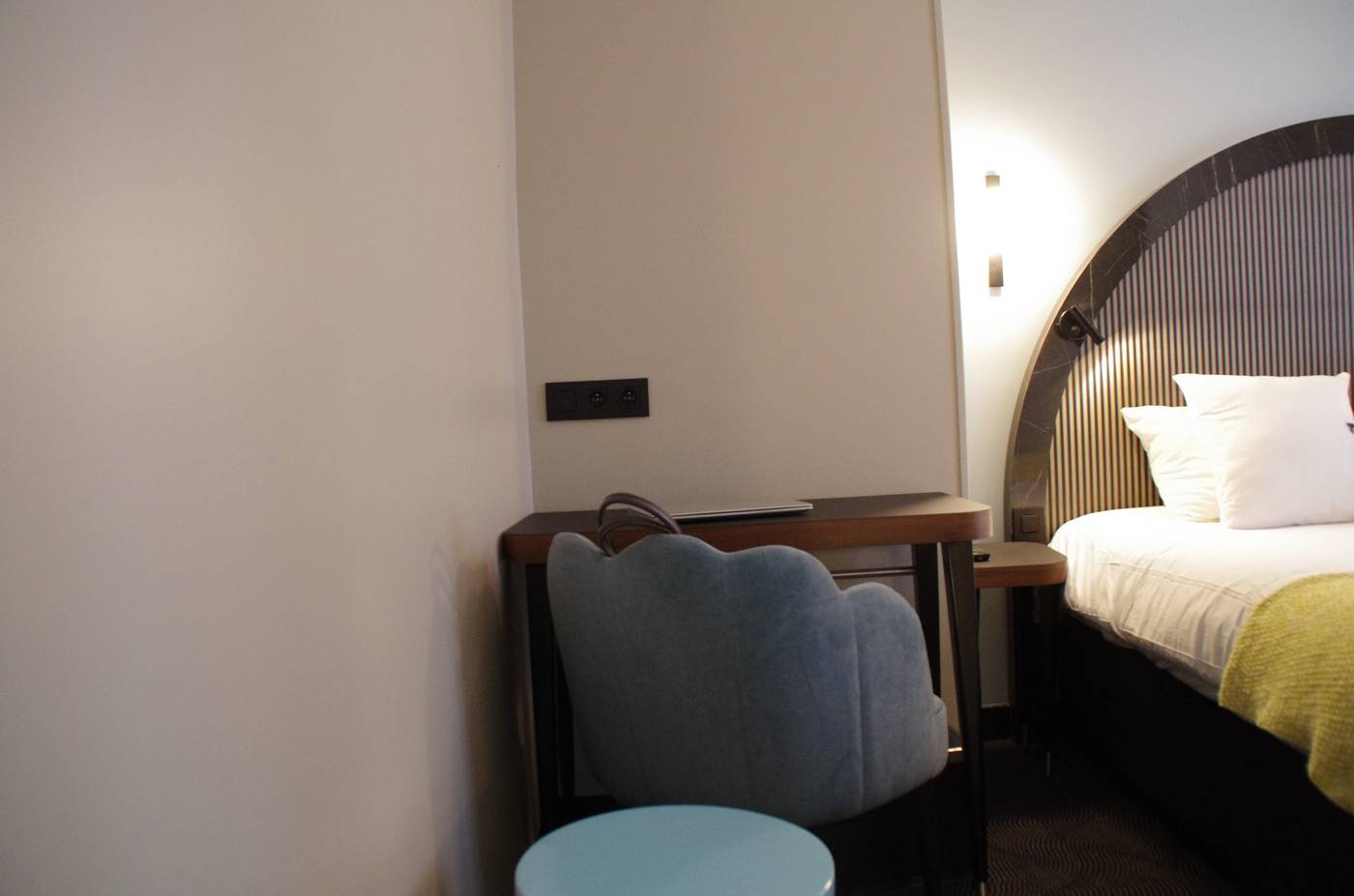 Regina-Opera-Room-14