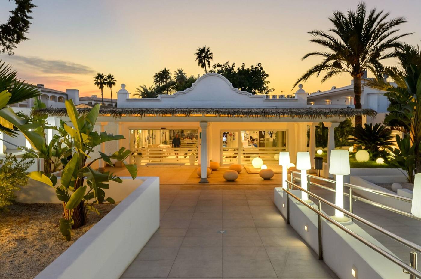 Playasol-Cala-Tarida-General-view-14