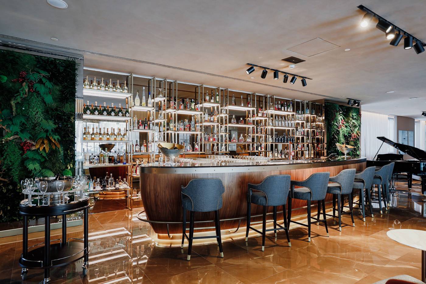 Epic-SANA-Marques-Bar-16