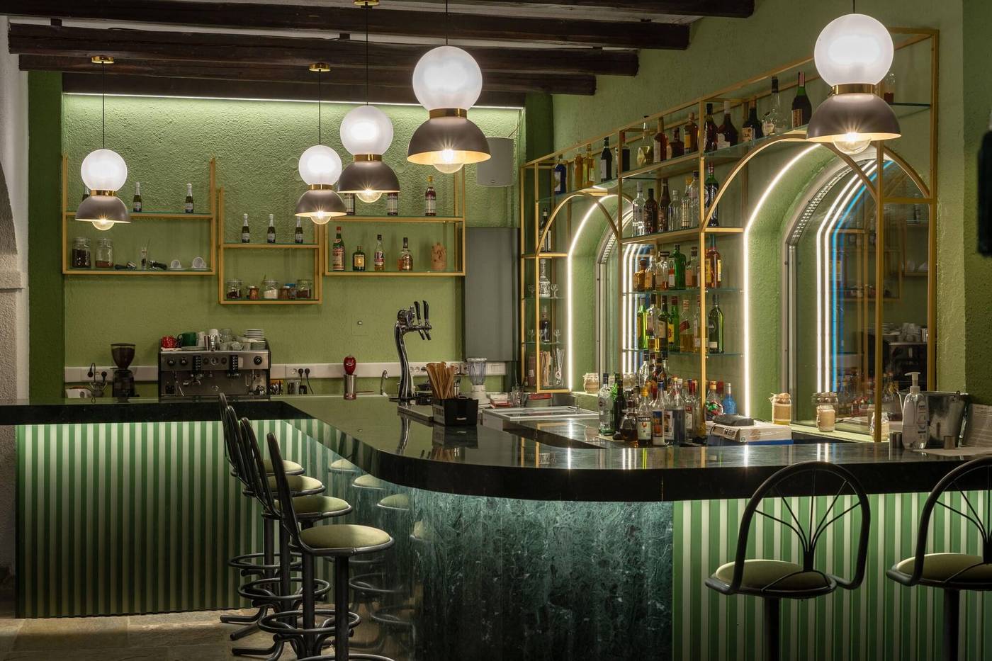 Malia-Holidays-Bar-41