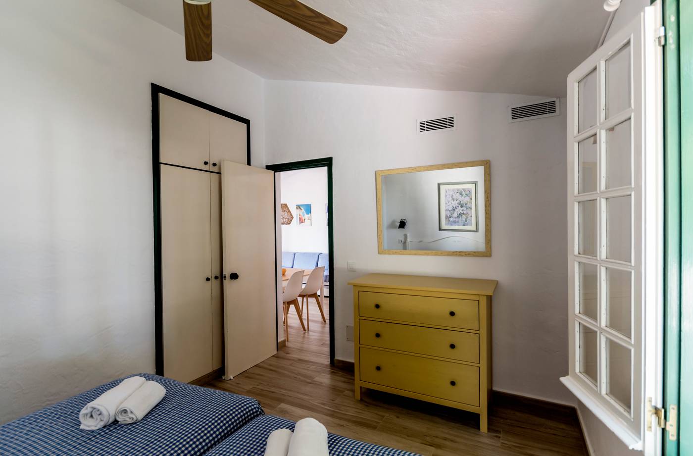 Las-Brisas-I---II-Room-43