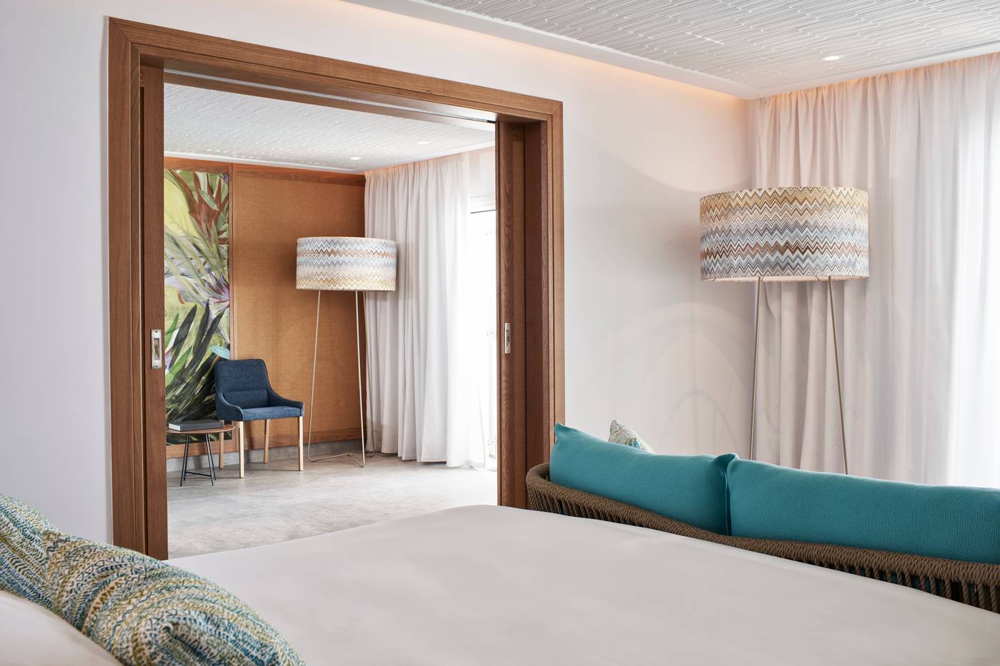 Myconian-Kyma---Design-Hotels-Room-42