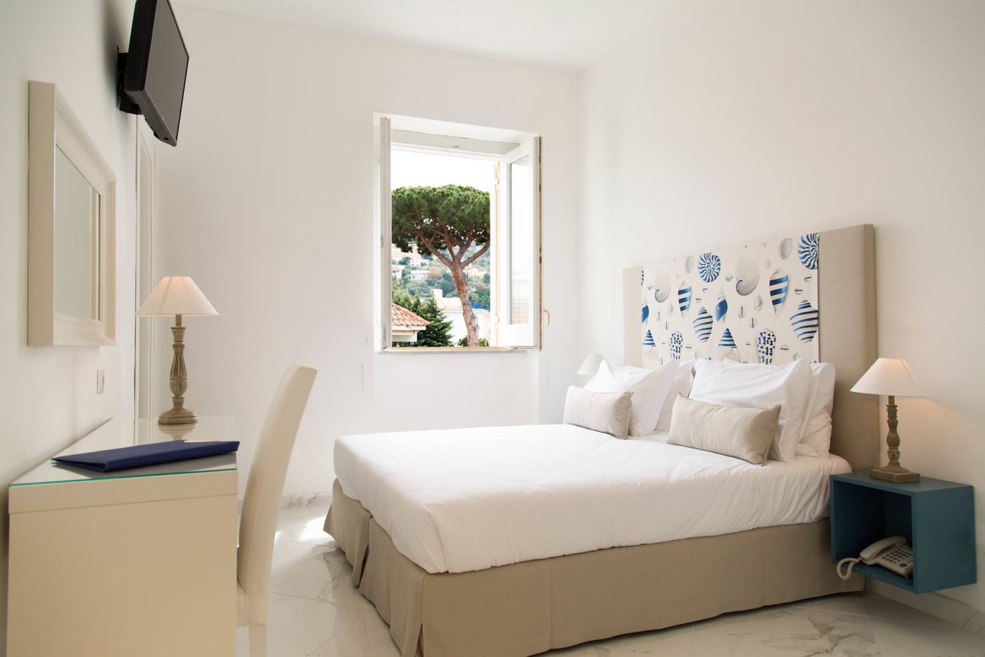 Hotel-Crawford-Room-13