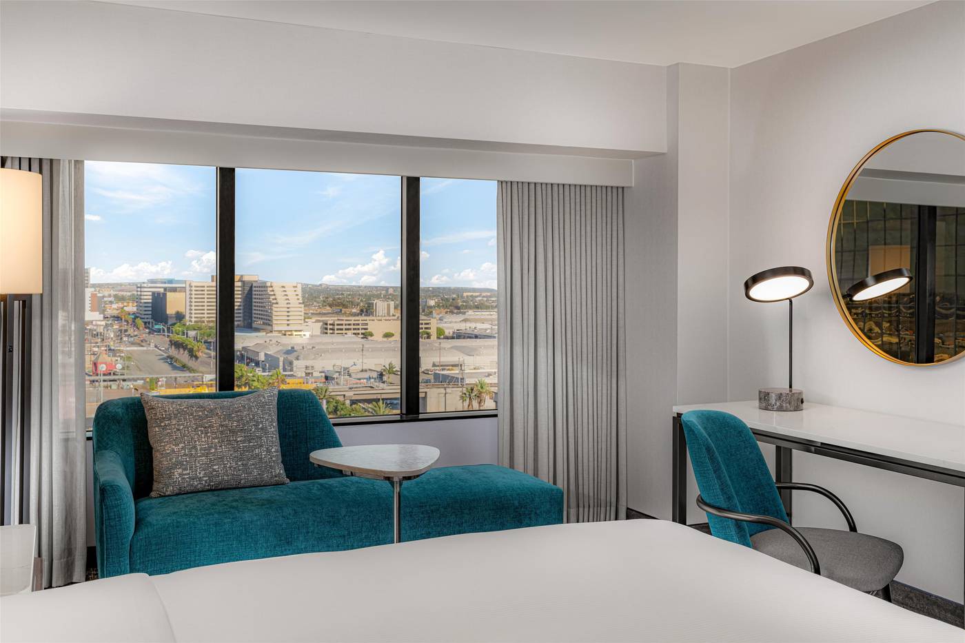 Hilton-Los-Angeles-Airport-Room-8